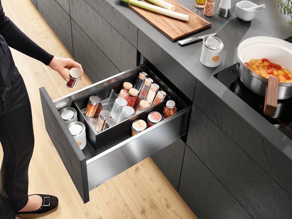 Especiero_Blum_AMBIA-LINE_de_acero_inoxidable_para_organizaci_n_de_cajones_de_cocina_3.jpg